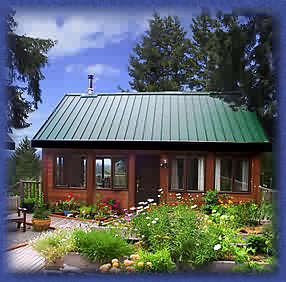 Cufra Cottage exterior and deck garden